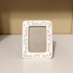 Vintage Country Farmhouse Barnes Floral Painted Glass Mini Photo Frame